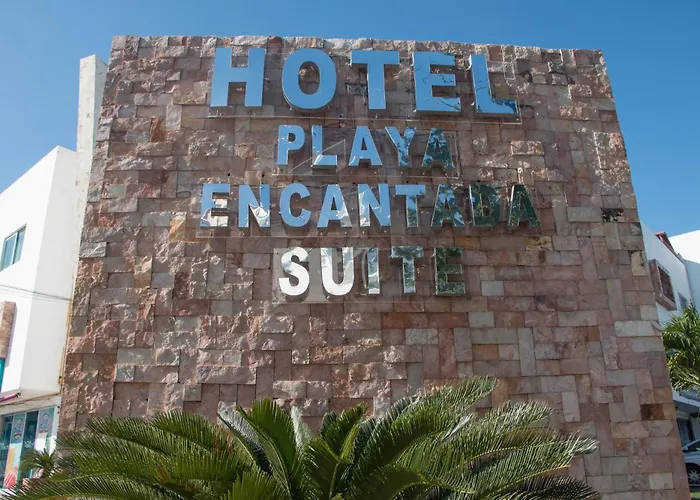Playa Encantada Aparthotel 3*