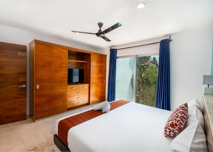 Playa Encantada Aparthotel 3*